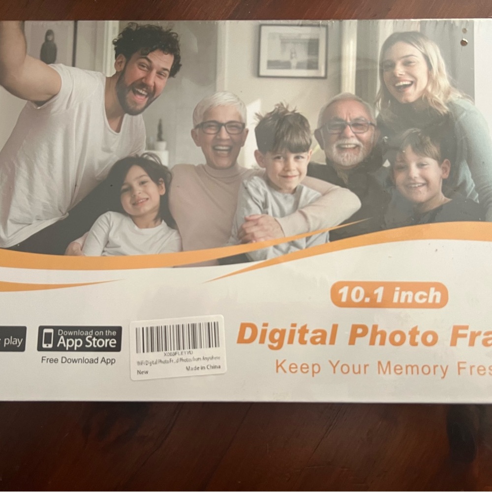 NIB digital pic frame